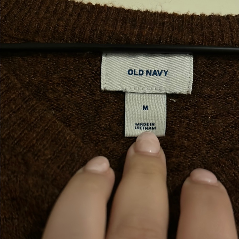 Old Navy Women's Sweater - Picture 2 of 3